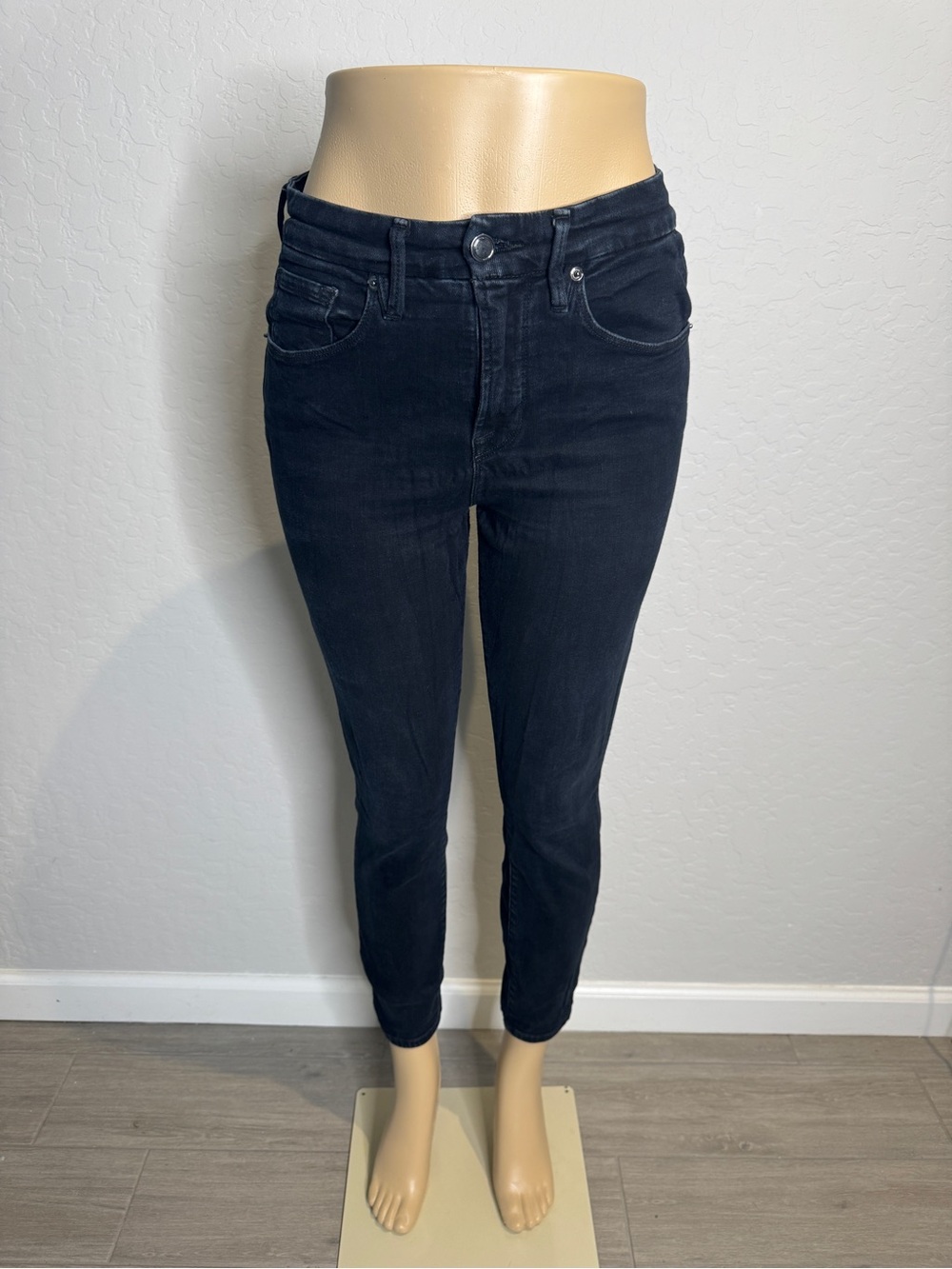 Good American good legs crop 6/28